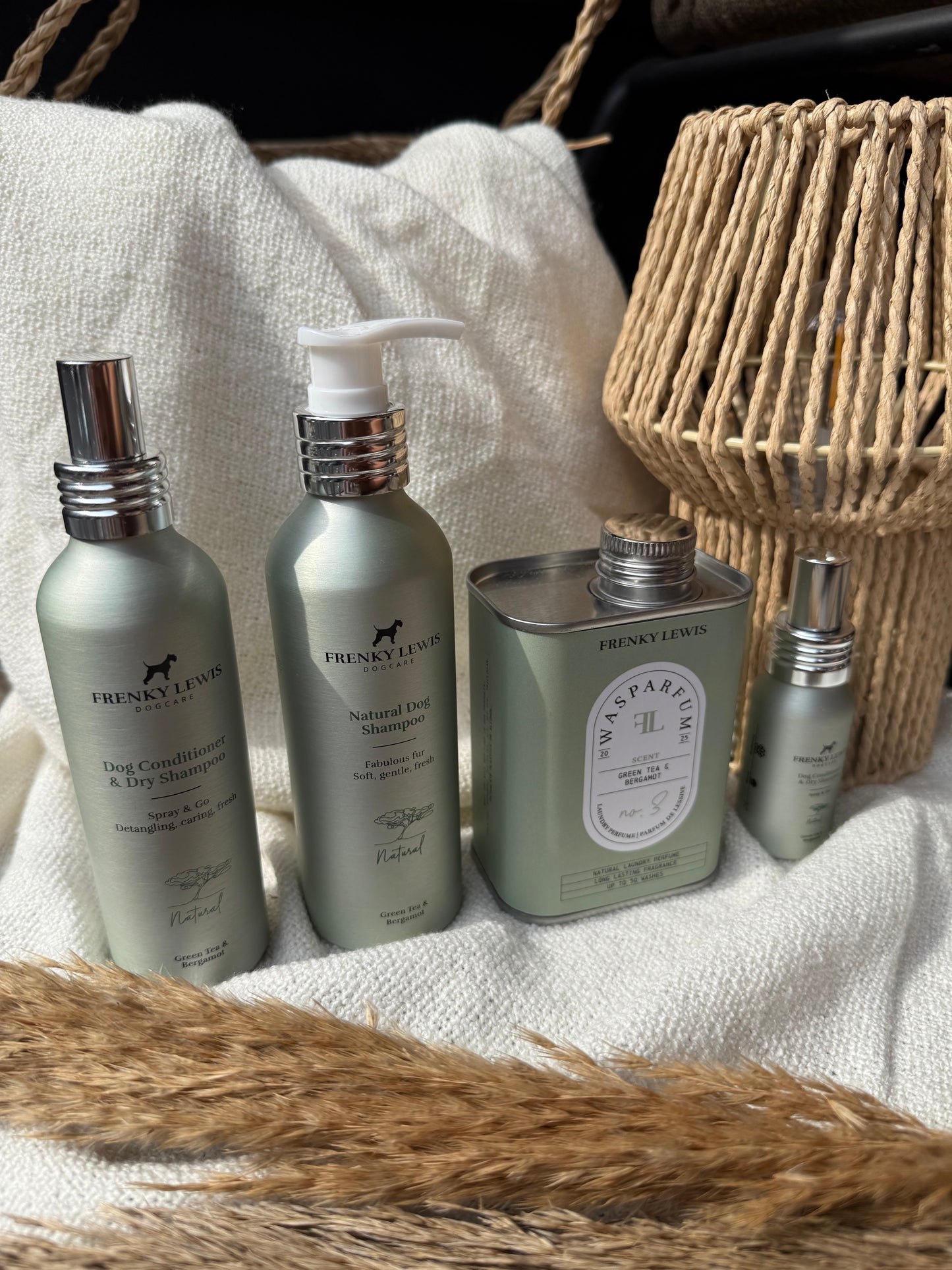 Frenky Lewis Droogshampoo/ Conditioner spray -150 ml-
