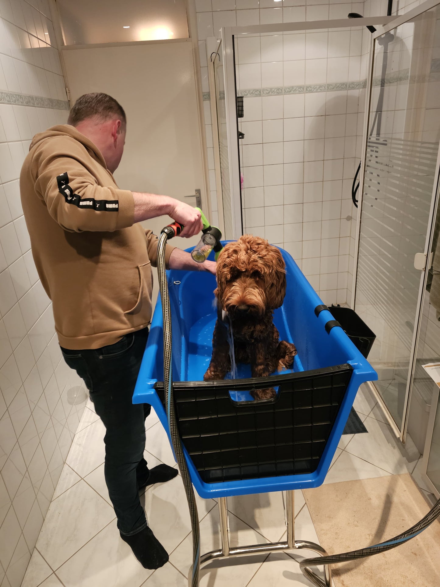 Groot hondenbad met inklapbare poten