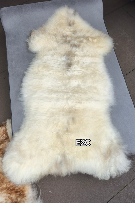 Sheepskin various Natural shades 111*130 (E2)
